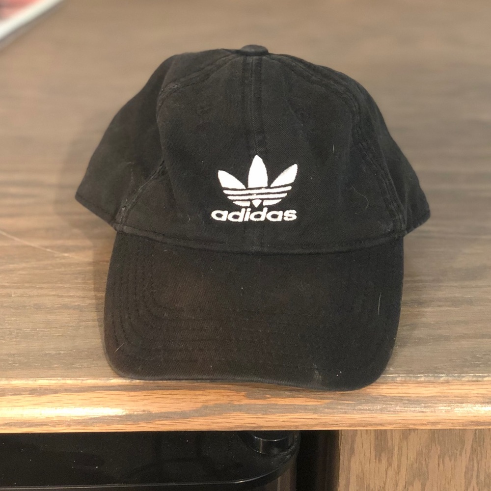 Used adidas black dad hat